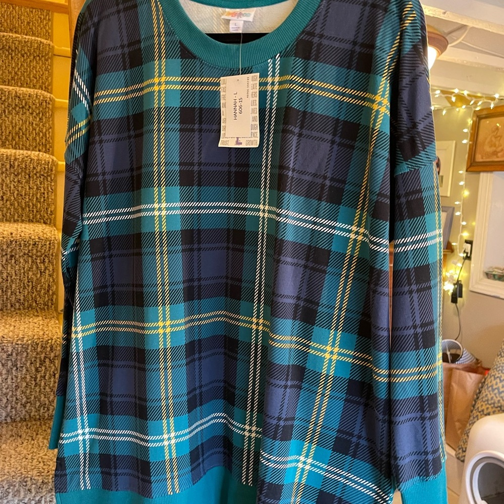 Plaid Long Sleeve Top in Navy/black/dark green